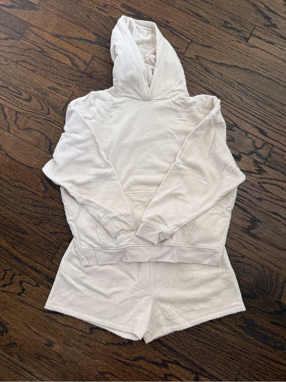nuuds vintage fleece sweatshirt and shorts in heather bone